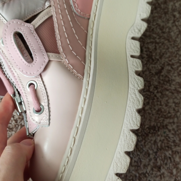 Barbie Edition | Fall & Winter | Fenty Rihanna Limited Edition Platform - Picture 8 of 8